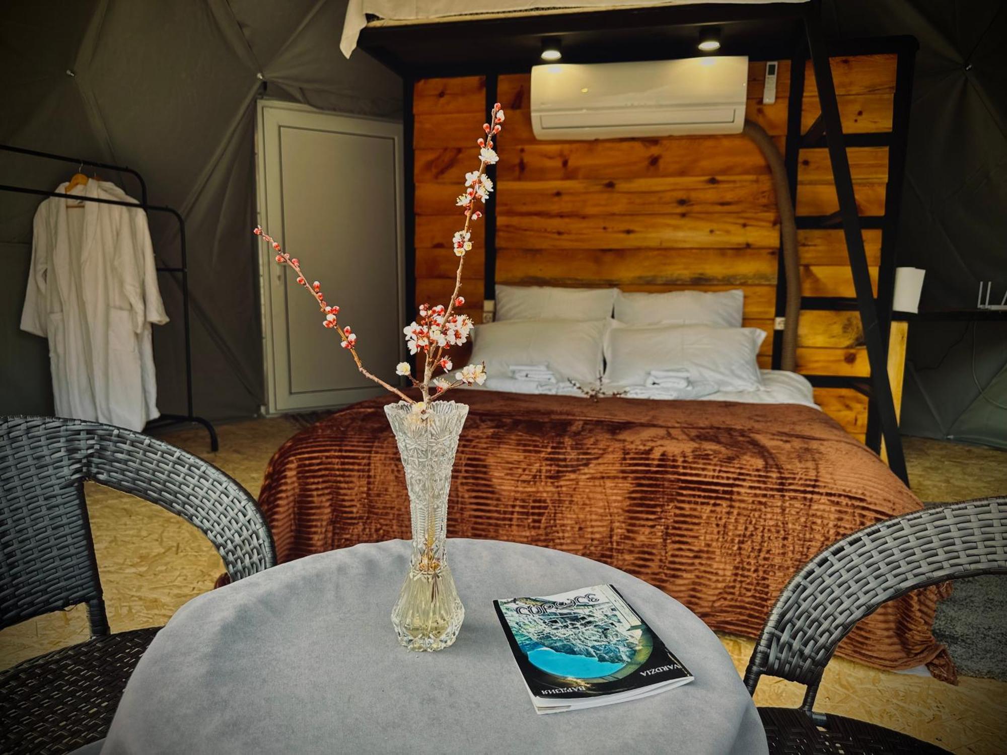 Vardzia Glamping ภายนอก รูปภาพ