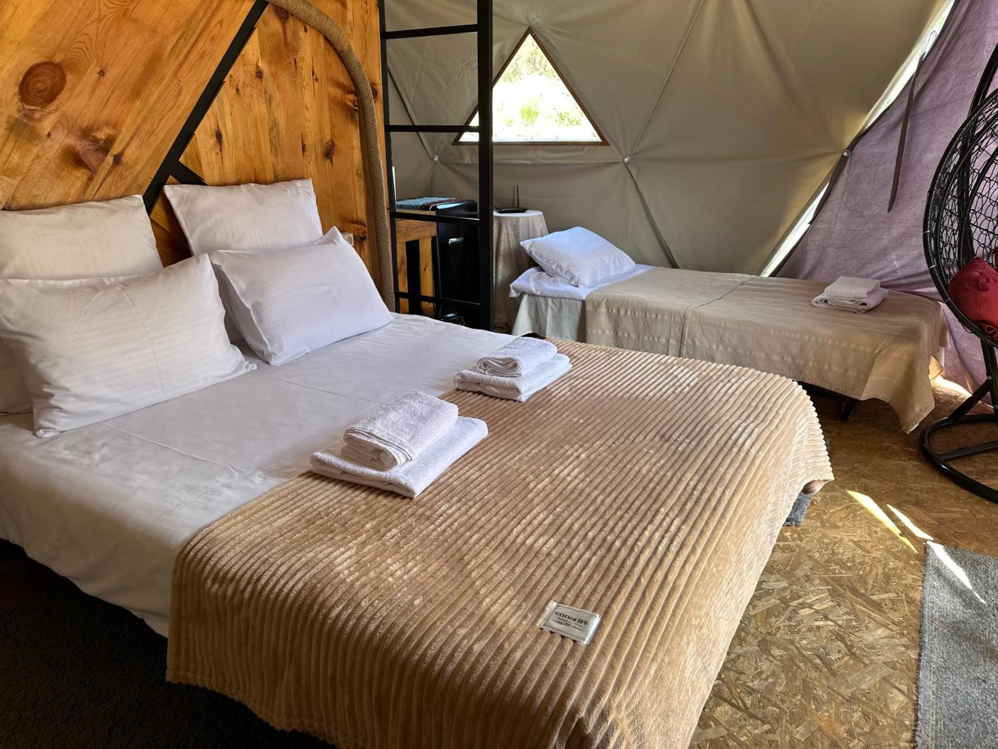 Vardzia Glamping ภายนอก รูปภาพ